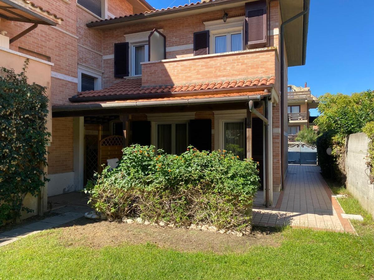Ville Sul Mare Marina di Grosseto Eksteriør billede